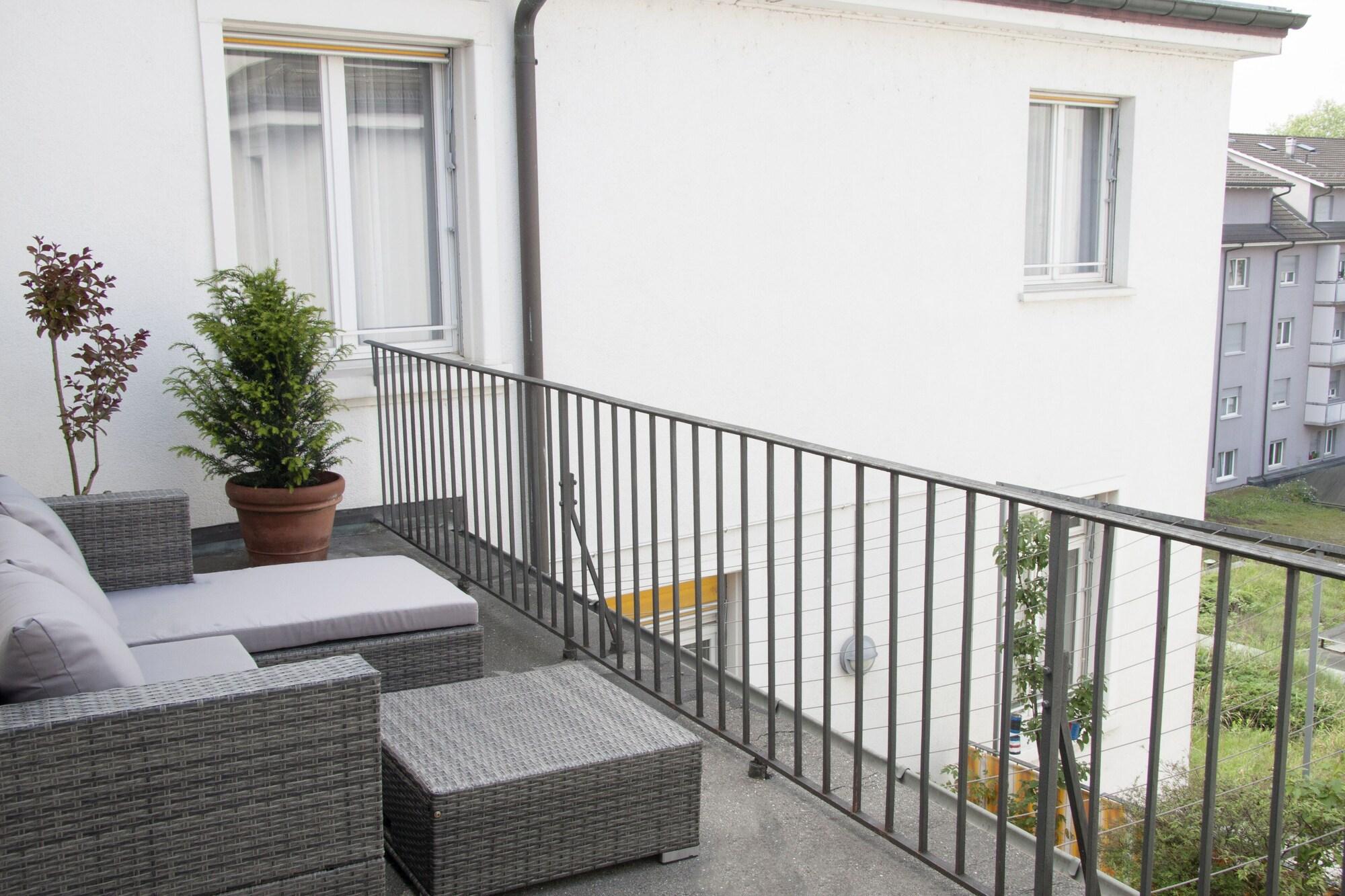 Royal Hotel - Urban Living Bázel Kültér fotó