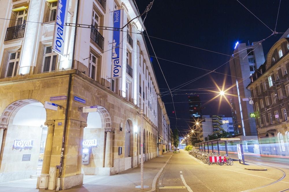 Royal Hotel - Urban Living Bázel Kültér fotó