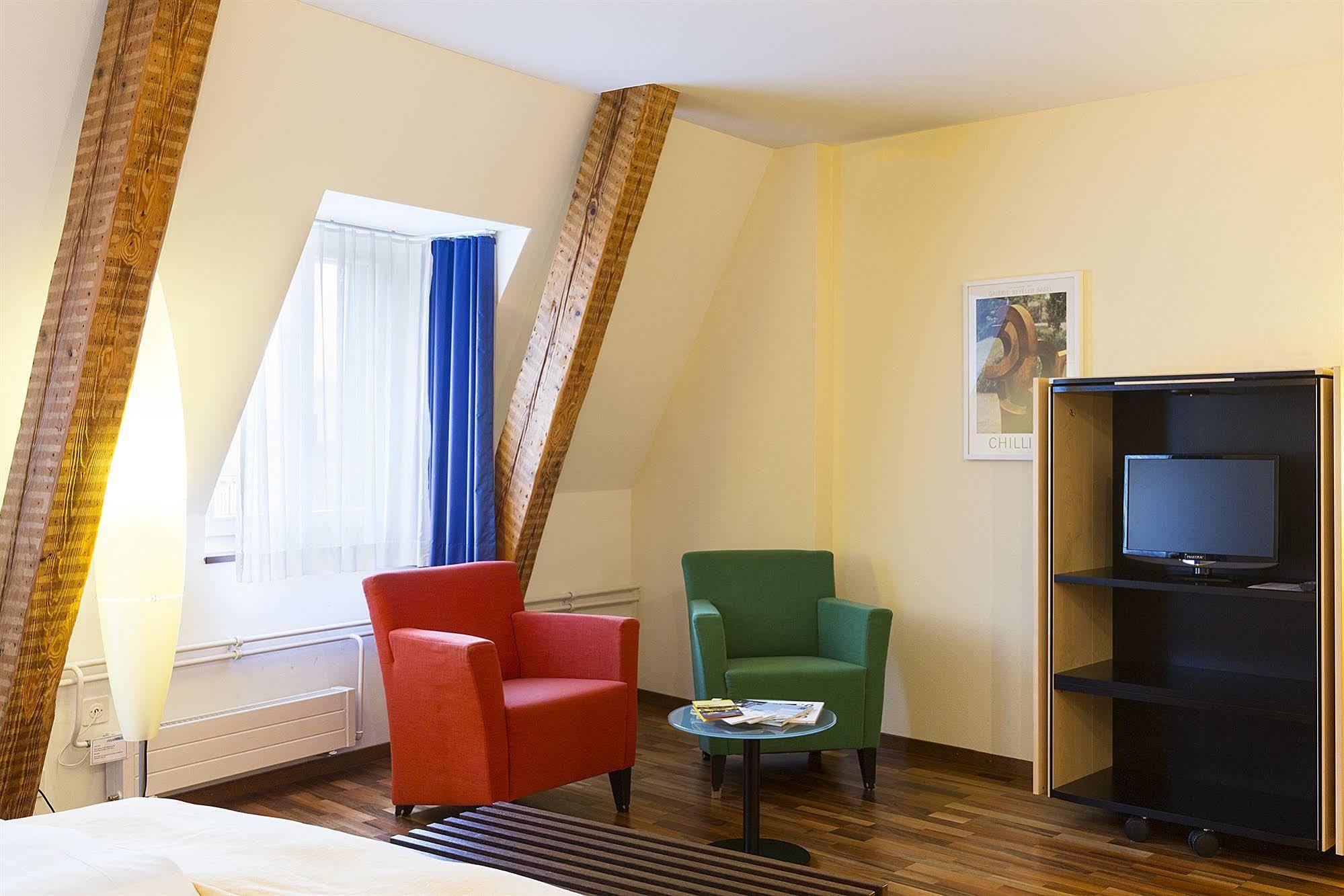 Royal Hotel - Urban Living Bázel Kültér fotó