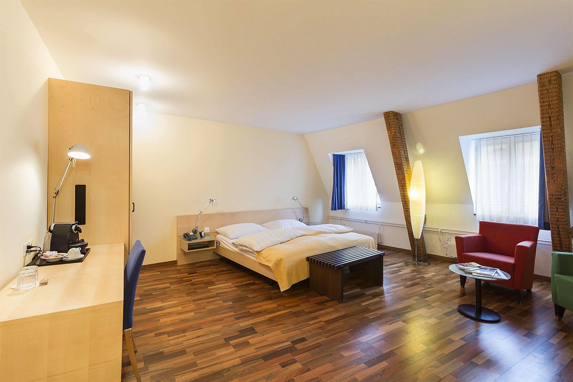 Royal Hotel - Urban Living Bázel Kültér fotó